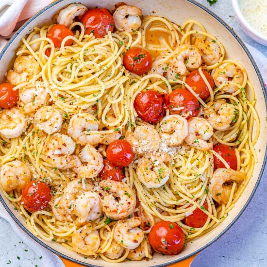 EASY GARLIC SHRIMP PASTA - Recipe photo by healthyfitnessmeals