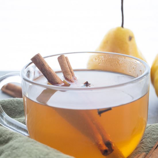 Cozy Pear Cider - Recipe photo by Aredspatula