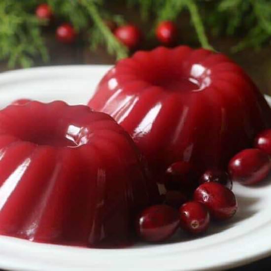 Jellied Cranberry Sauce Recipe - Recipe photo by daddypotamus