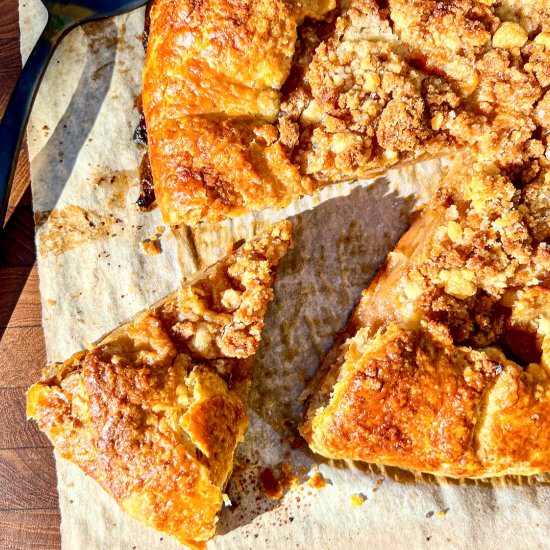 Apple Streusel Galette - Recipe photo by cooksleepread