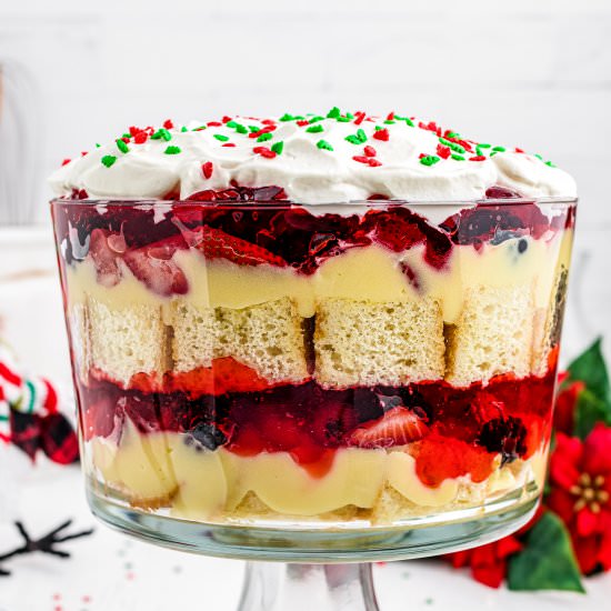 Christmas Trifle - Recipe photo by FoodFolksandFun