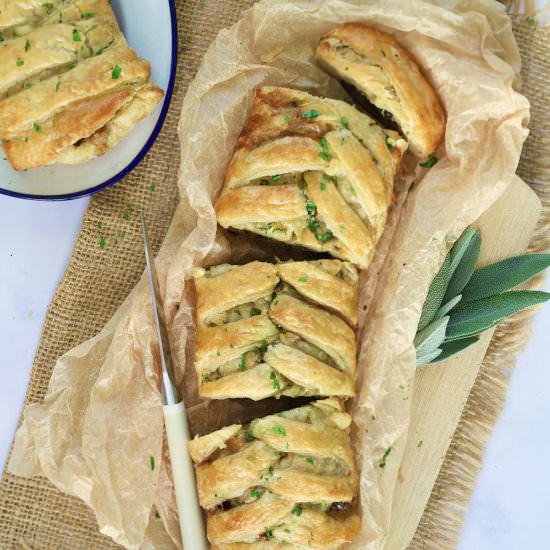 Braided Puff Pastry Strudel - Recipe photo by marilenaskitchen