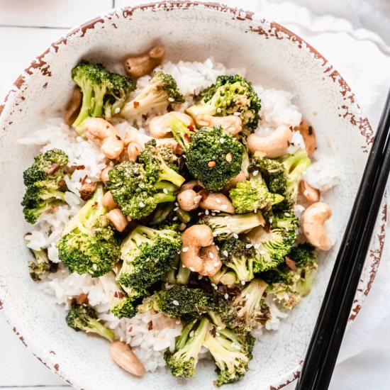 Broccoli Cashew Stir Fry - Recipe photo by windycitydinnerfairy