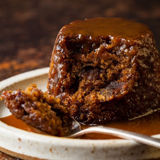 Ultimate sticky toffee puddings - Recipe photo by Recipe Crumbs