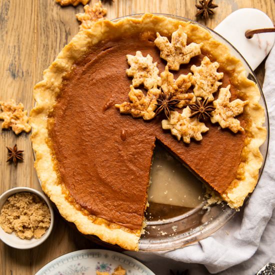 Dairy Free Pumpkin Pie - Recipe photo by Jar Of Lemons
