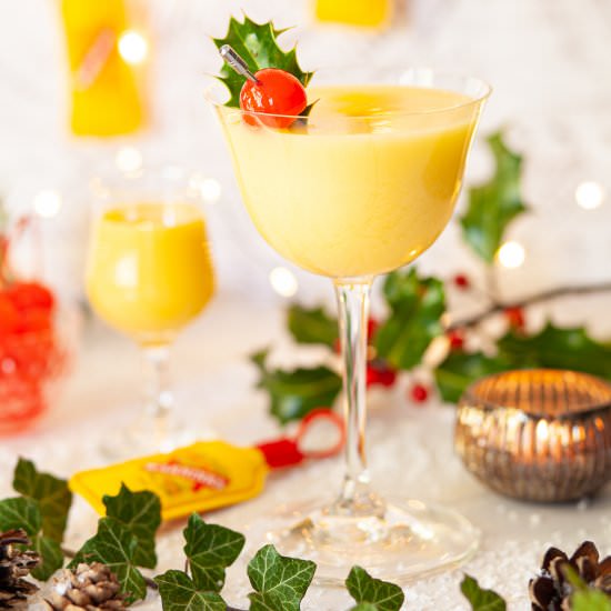 Snowball Cocktail with Ginger Beer - Recipe photo by littlesugarsnaps