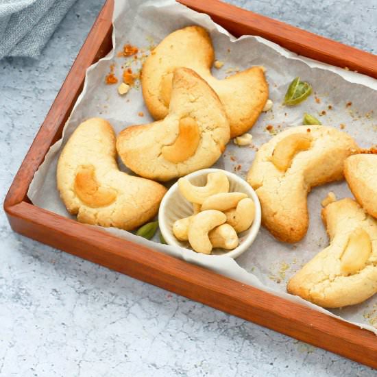 Cashew cookies - Recipe photo by kitchenathoskins