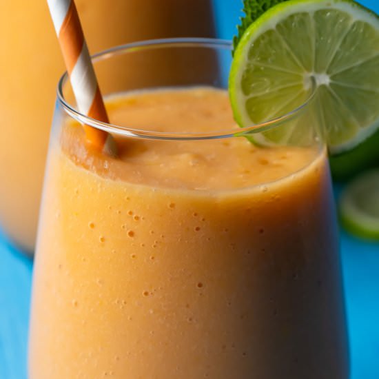 Papaya Smoothie - Recipe photo by lovingitvegan
