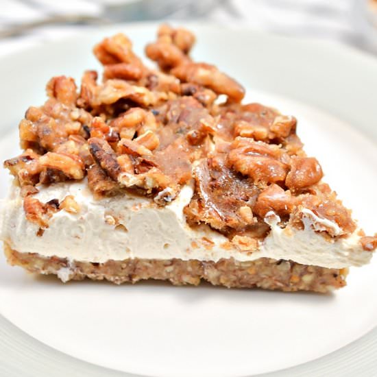 NO-BAKE KETO PECAN PIE CHEESECAKE - Recipe photo by Stylish Cravings