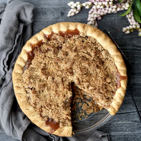 Apple Crumble Pie - Recipe photo by simmerandsauce