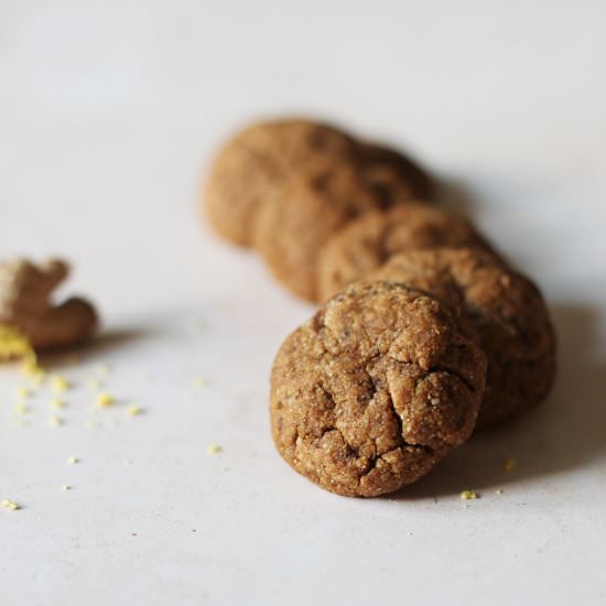 Soft Ginger Molasses Cookies - Recipe photo by Culinary postcards