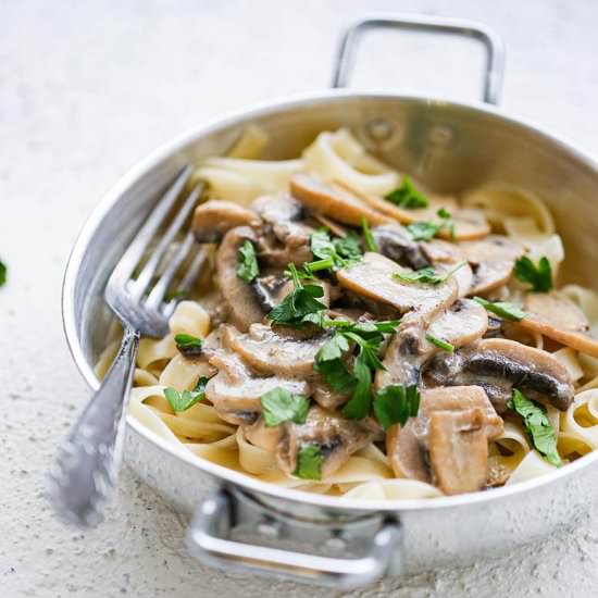 vegan mushroom stroganoff - Recipe photo by yummynotes