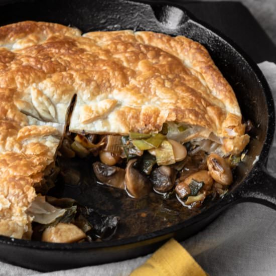 Mushroom-Leek Pie - Recipe photo by nothangryanymore