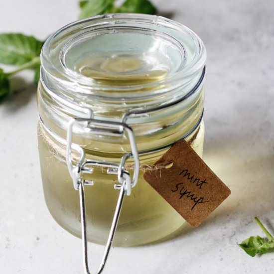 Peppermint Simple Syrup - Recipe photo by thefigjar