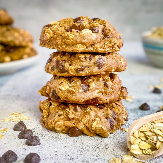 Vegan Oatmeal Chocolate Chip Cookie - Recipe photo by No Sweat Vegan