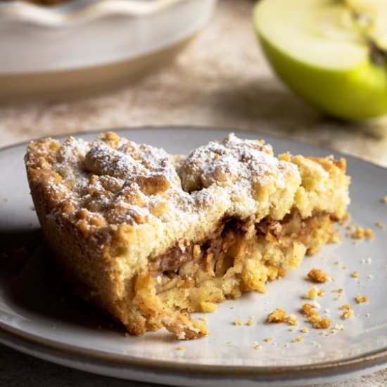 The Best Homemade Apple Pie - Recipe photo by CookhouseDiary