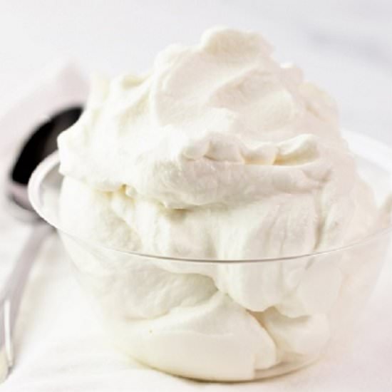 homemade sweetened whipped cream - Recipe photo by nowcookthis