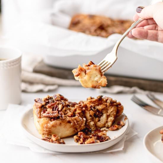 Caramel Pecan Sticky Buns - Recipe photo by heysnickerdoodle