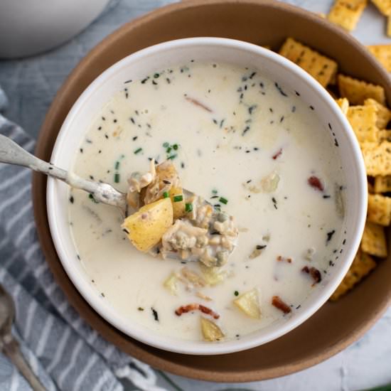 Instant Pot Clam Chowder - Recipe photo by megseverydayindulgence