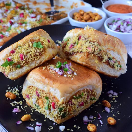Dabeli - Recipe photo by rumkisgoldenspoon