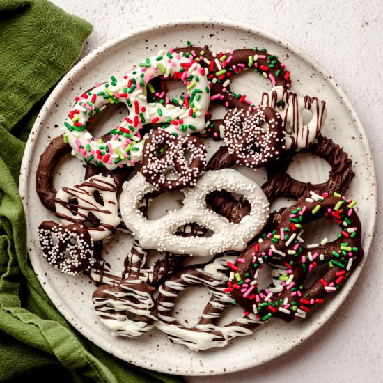 chocolate covered pretzels - Recipe photo by freshaprilflours