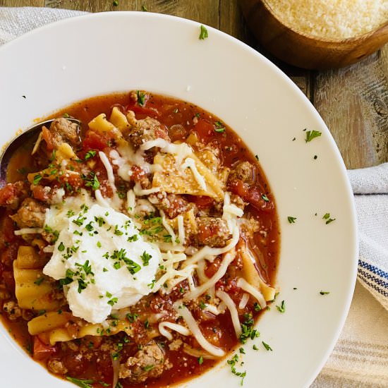 One Pot Hearty Lasagna Soup - Recipe photo by amycaseycooks