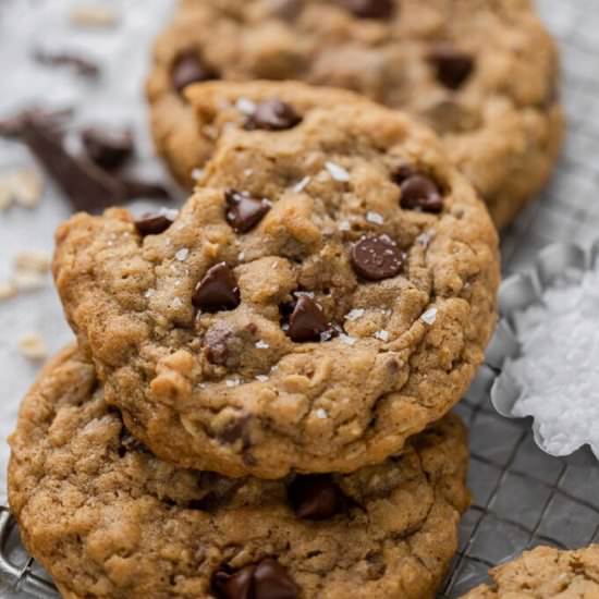 Crumbl oatmeal chocolate chip cooki - Recipe photo by lifestyleofafoodie