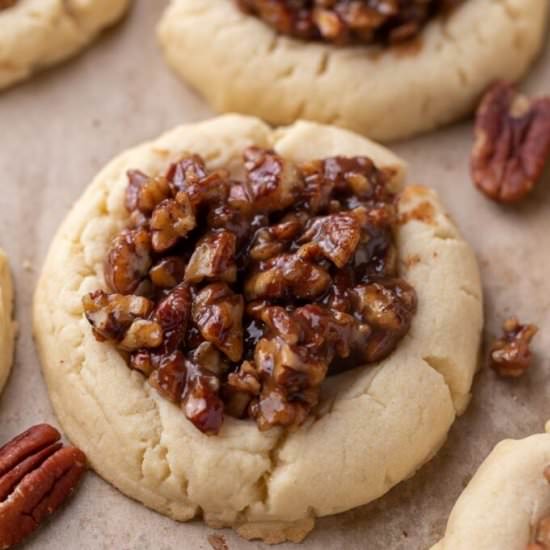Crumbl pecan pie cookies - Recipe photo by lifestyleofafoodie