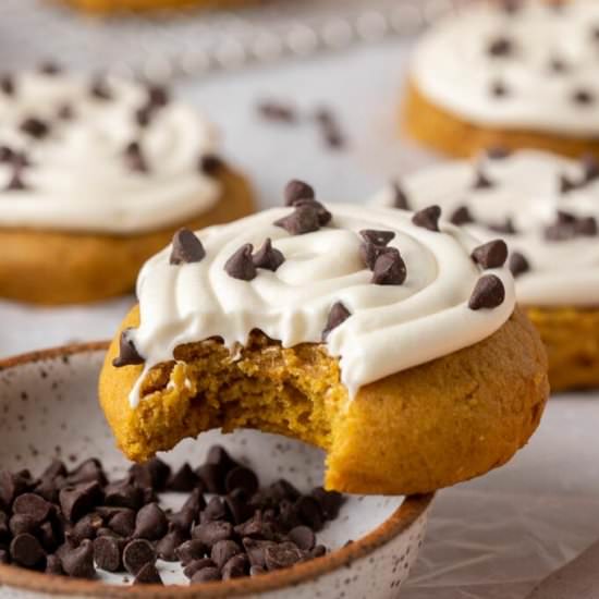 Crumbl pumpkin cake cookies - Recipe photo by lifestyleofafoodie