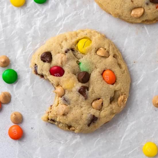 Crumbl monster cookies - Recipe photo by lifestyleofafoodie