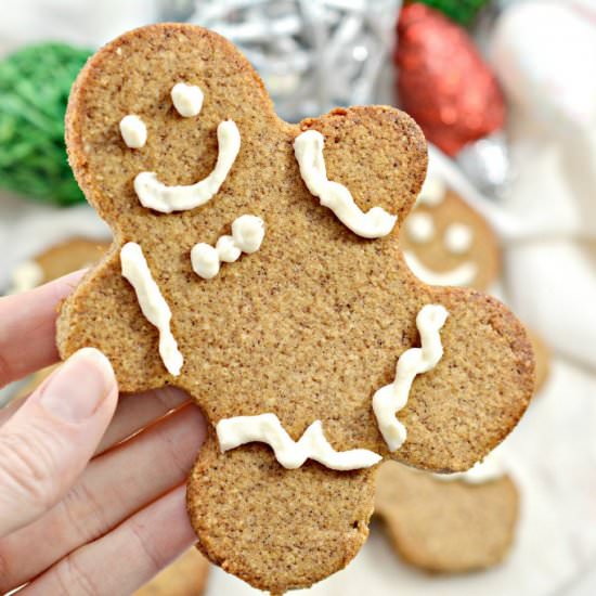 KETO GINGERBREAD COOKIES - Recipe photo by Stylish Cravings