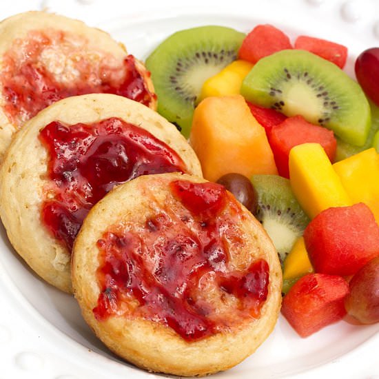 The Best Vegan Crumpets - Recipe photo by dailydish