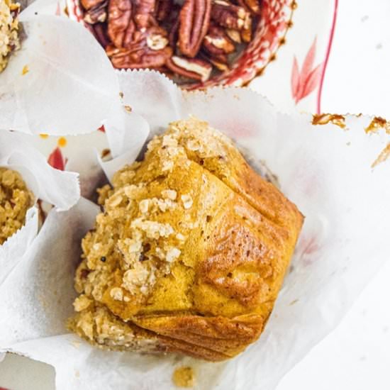 Pumpkin Crumble Muffins - Recipe photo by Annikaeats