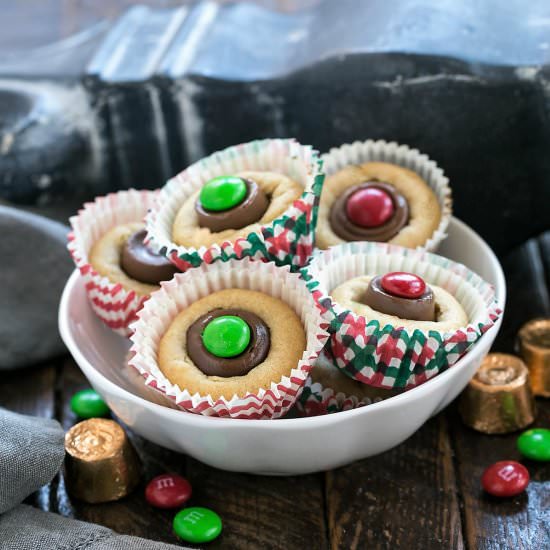 Peanut Butter Cookie Cups - Recipe photo by thatskinnychickcanbake
