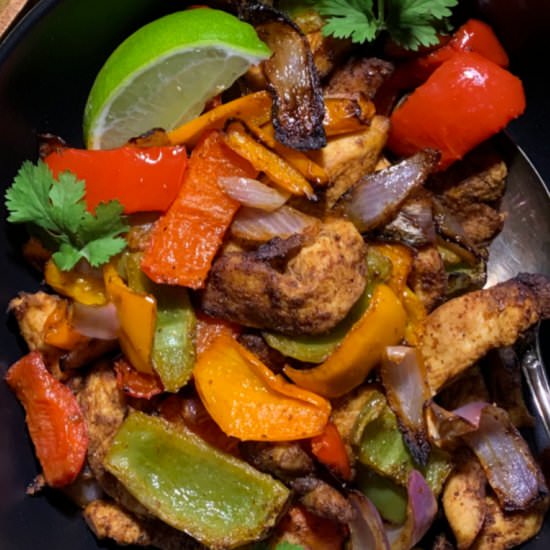 Air Fryer Chicken Fajitas - Recipe photo by agoudalife