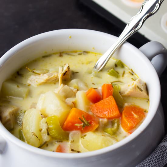 Creamy Turkey Pot Pie Soup - Recipe photo by HurriedHealthNut