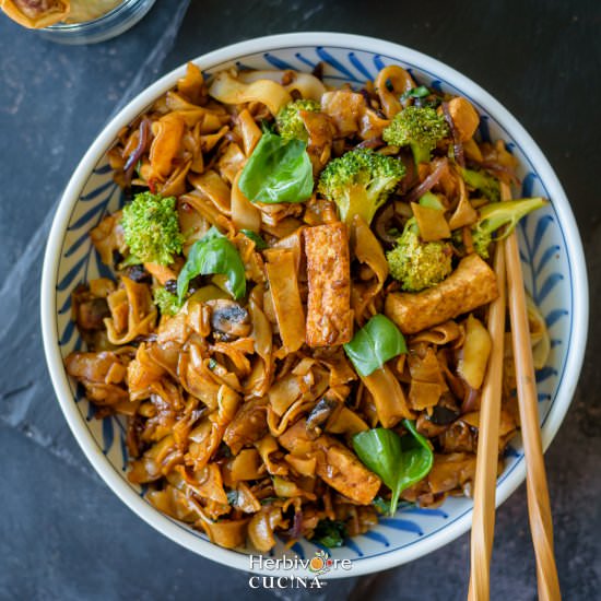Vegan Drunken Noodles (Pad Kee Mow) - Recipe photo by Herbivore Cucina