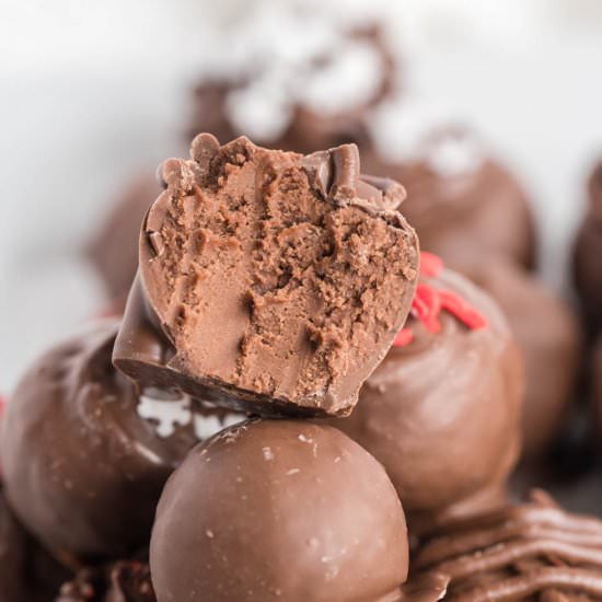 Chocolate Cream Cheese Truffles - Recipe photo by Tastes of Homemade