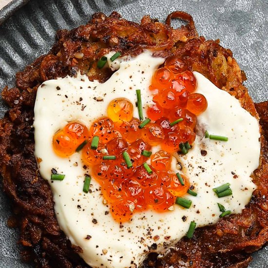 Crispy Potato Latkes - Recipe photo by lindseyeatsla