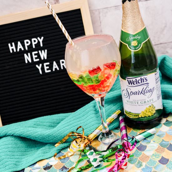 Gummy Bear Mocktail - Recipe photo by Everything Pretty