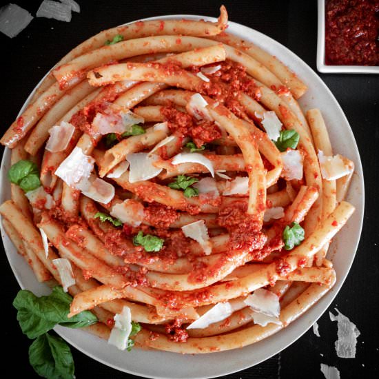 Pasta with Spicy Red Pesto - Recipe photo by ThePypersKitchen