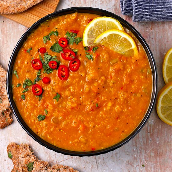 Mulligatawny Soup (vegan) - Recipe photo by veganwithgusto