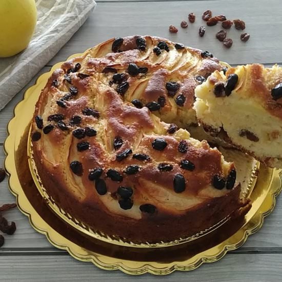 Apple Cake with Raisins - Recipe photo by Filipino and Italian kitchen