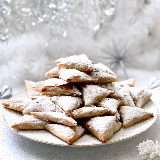 Christmas Almond Pastry Triangles - Recipe photo by The Greek Foodie