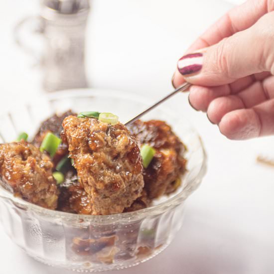 Saucy Teriyaki Meatballs - Recipe photo by Andrea Janssen
