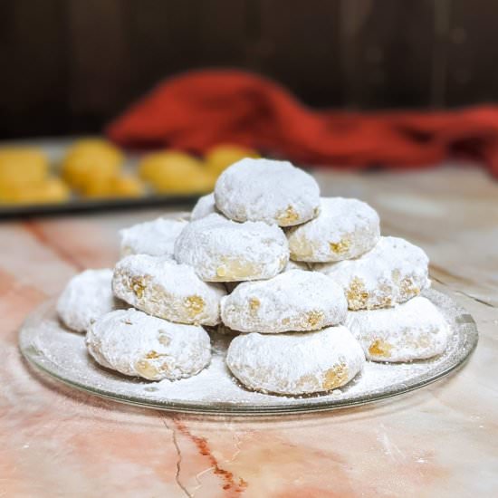Greek Butter Cookies – Kourabiedes - Recipe photo by mamazilla