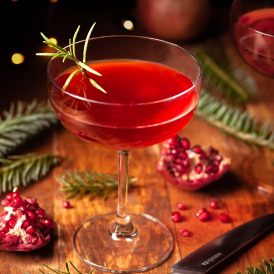 Pomegranate Rosemary Cocktail - Recipe photo by whatsteveeats