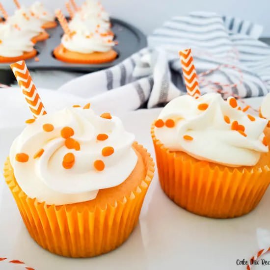 Creamsicle Cupcake - Recipe photo by CakeMixRecipes