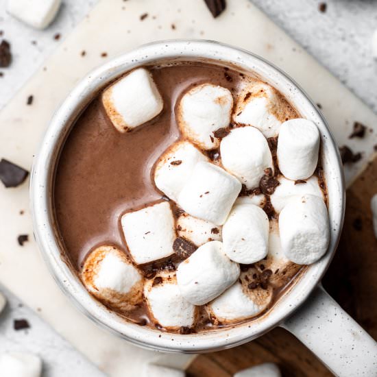 5 Minute Hot Chocolate - Recipe photo by cookiedoughdiaries