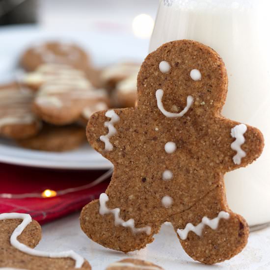 Keto Gingerbread Cookies - Recipe photo by fooddreamer